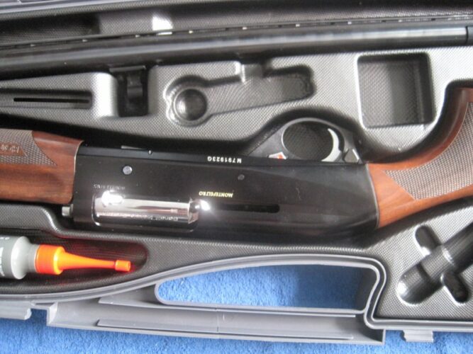 Benelli Monefeltro 12 Gauge Semi Auto.