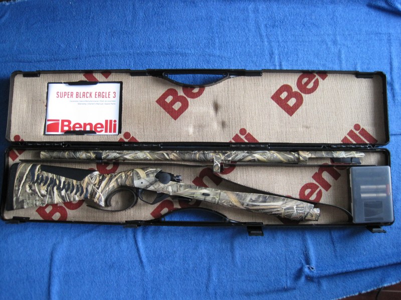 Benelli SBE III (Super Black Eagle) 12ga