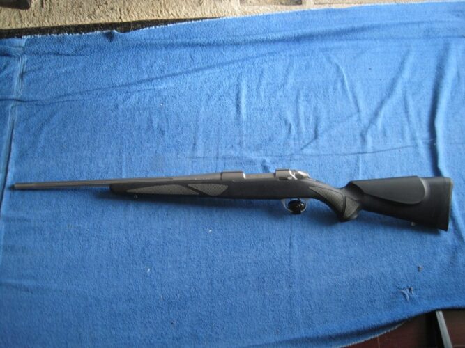 Sako Model 85M Finnlight 243 Win. Stainless