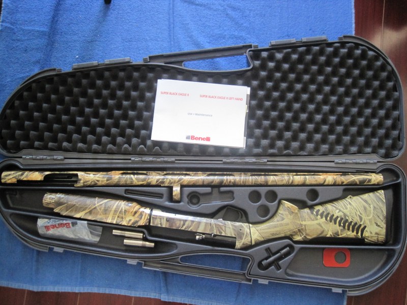 Benelli SBE-2 (Super Black Eagle).