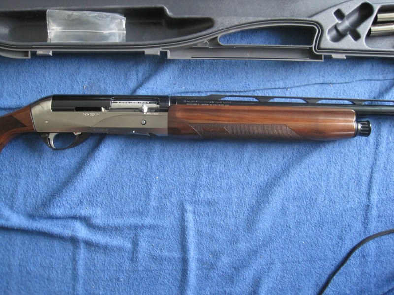 Benelli Sport II Silver Shotgun 12 Ga.