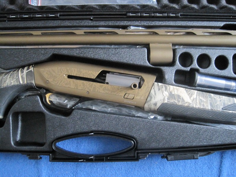 Browning Maxus II Wicked Wing Max-7 12 ga. Shotgun.