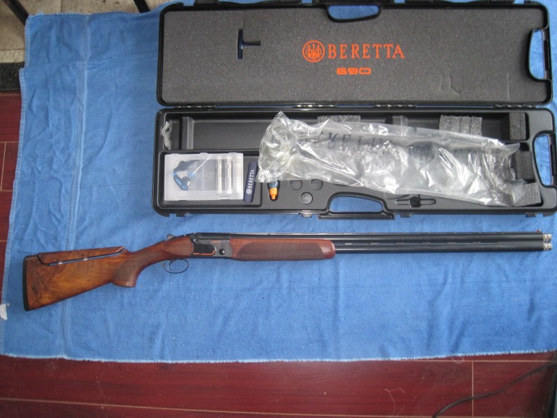 Beretta 690 Competition Black Edition Shotgun 12 Ga