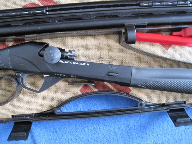 Benelli Super Black Eagle 3 BE.S.T. Semi-automatic Shotgun 12GA.