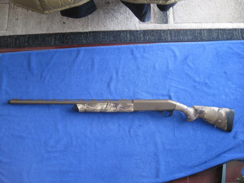 Franchi Affinity 3.5 Waterfowl Elite Semi-Automatic Shotgun 12-gauge.