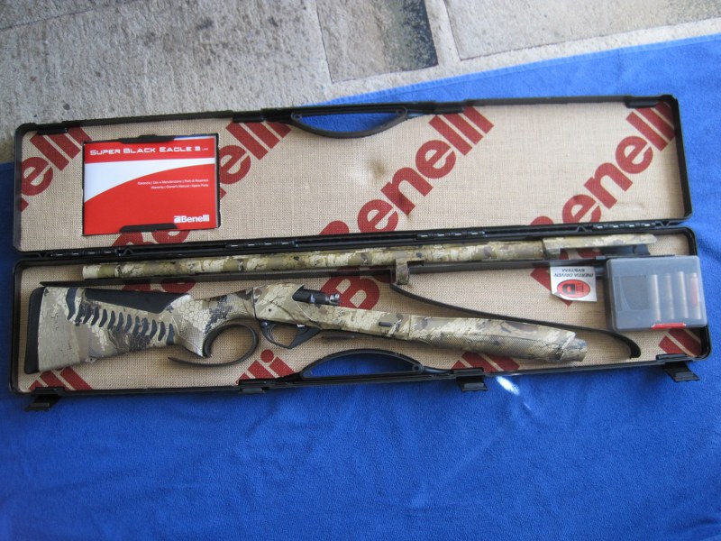 Benelli SBE III 12ga 28” Optifade Camo Semi Auto Shotgun.