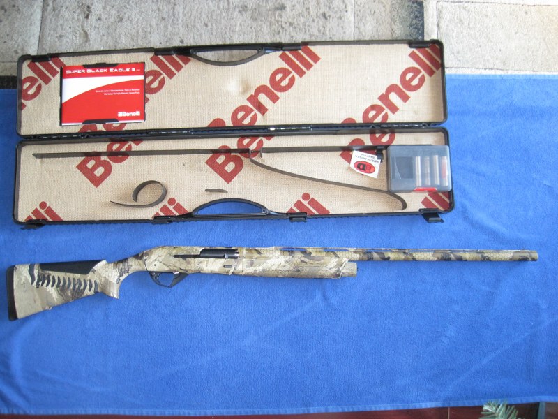 Benelli SBE III 12ga 28” Optifade Camo Semi Auto Shotgun.