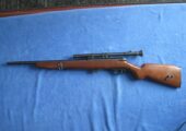 Mossberg 152 Semi Auto .22LR.  Rifle.