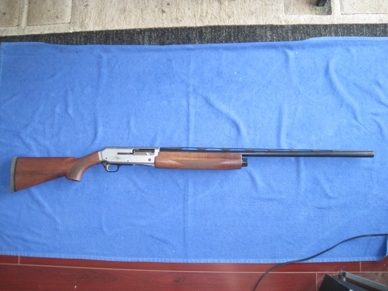 Browning Silver Hunter Semi-Auto Shotgun.