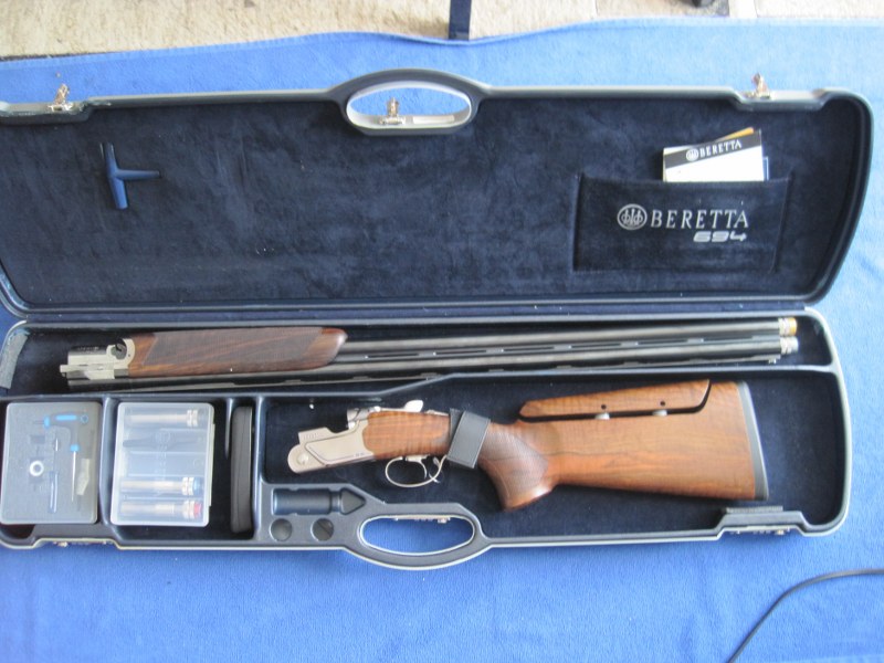Beretta 694 Sporting 12GA.Left Hand B-FAST Over/Under Shotgun